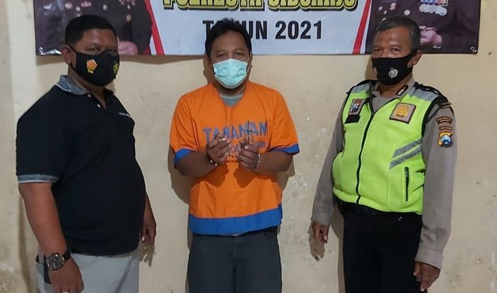 Lagi Pesta Sabu, Budak Narkoba Diringkus Polsek Gedangan Sidoarjo Lagi Pesta Sabu, Budak Narkoba Diringkus Polsek Gedangan Sidoarjo