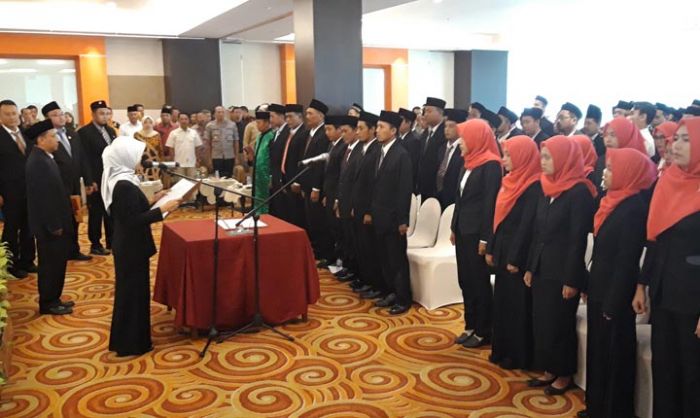 130 Anggota Panitia Pemilihan Kecamatan Pilbup Kediri Resmi Dilantik