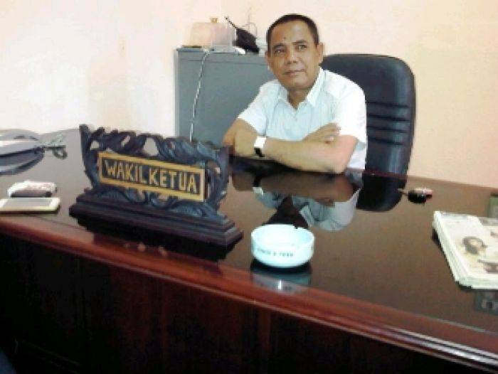 Belum Satu Bulan, Wakil Ketua DPRD Diganti 