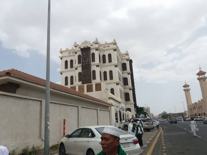 Ke Thaif, Jamaah Amanatul Ummah Kunjungi Istana Syubro dan Makam Abdullah Ibnu Abbas Ke Thaif, Jamaah Amanatul Ummah Kunjungi Istana Syubro dan Makam Abdullah Ibnu Abbas