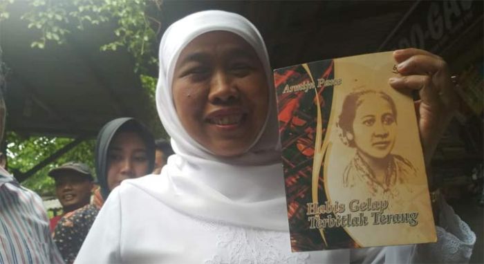 Khofifah: Banyak Perempuan Hebat Tanpa Suara Tapi Penuh Karya Khofifah: Banyak Perempuan Hebat Tanpa Suara Tapi Penuh Karya