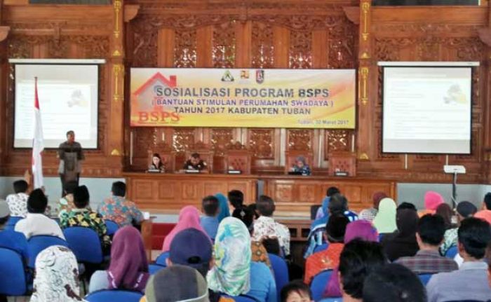 Wabup Tuban Imbau Kades Aktif Kawal Program BSPS agar Tepat Sasaran Wabup Tuban Imbau Kades Aktif Kawal Program BSPS agar Tepat Sasaran