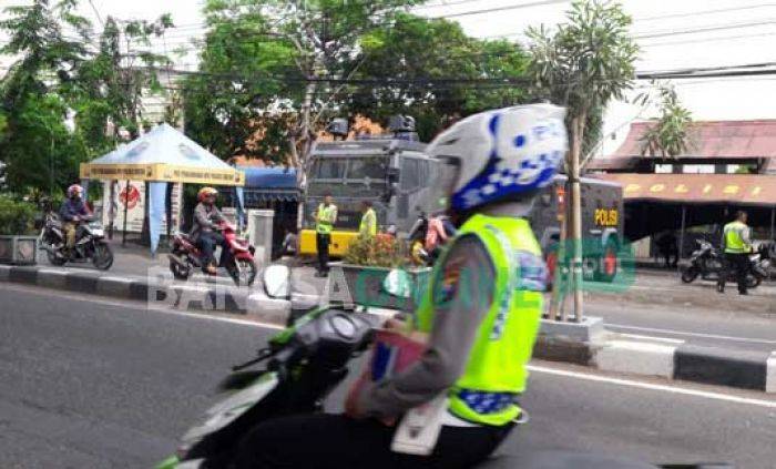 Penetapan Cabup Pemenang Pilkada Gresik, KPUD Gresik Dijaga Ratusan Polisi