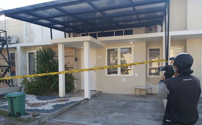 Satreskrim Polresta Sidoarjo Tangkap Pelaku Pembunuhan Janda di Perumahan Alam Juanda Satreskrim Polresta Sidoarjo Tangkap Pelaku Pembunuhan Janda di Perumahan Alam Juanda