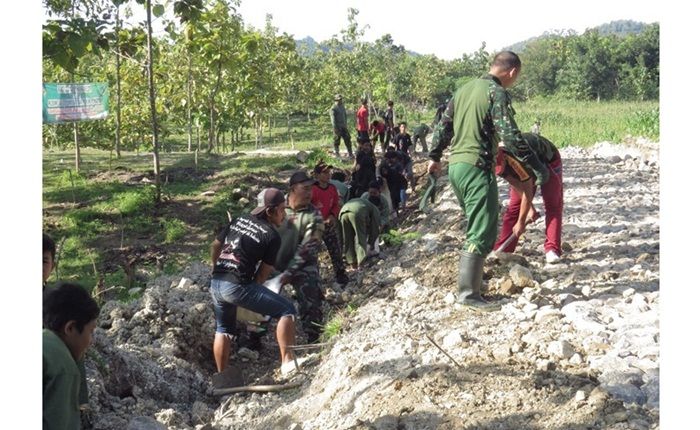 Peduli Pembangunan, Banser dan 3 Perguruan Silat di Nganjuk Lakukan Ini Peduli Pembangunan, Banser dan 3 Perguruan Silat di Nganjuk Lakukan Ini
