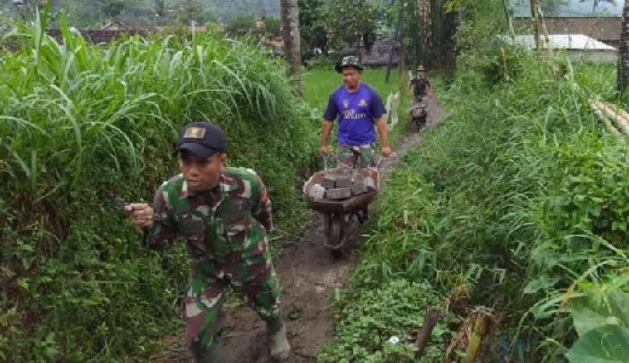 Satgas TMMD Kodim Jember Berikan yang Terbaik Satgas TMMD Kodim Jember Berikan yang Terbaik