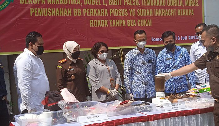 Inkracht, Kejaksaan Negeri Lamongan Musnahkan Barang Bukti dari 48 Perkara