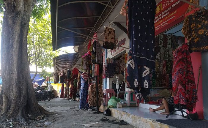 Kios Baru di Pasar 17 Agustus Pamekasan Marak Diperjualbelikan Hingga Ratusan Juta Rupiah Kios Baru di Pasar 17 Agustus Pamekasan Marak Diperjualbelikan Hingga Ratusan Juta Rupiah