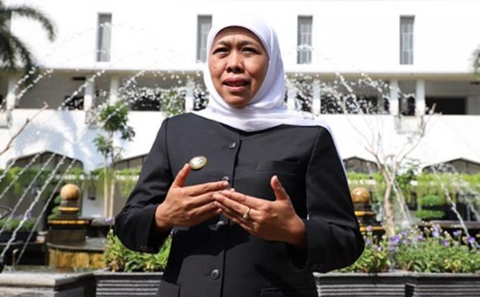 Pasien Corona Meninggal di Solo Dimakamkan di Magetan, Khofifah: Waspada, Tak Perlu Panik Pasien Corona Meninggal di Solo Dimakamkan di Magetan, Khofifah: Waspada, Tak Perlu Panik
