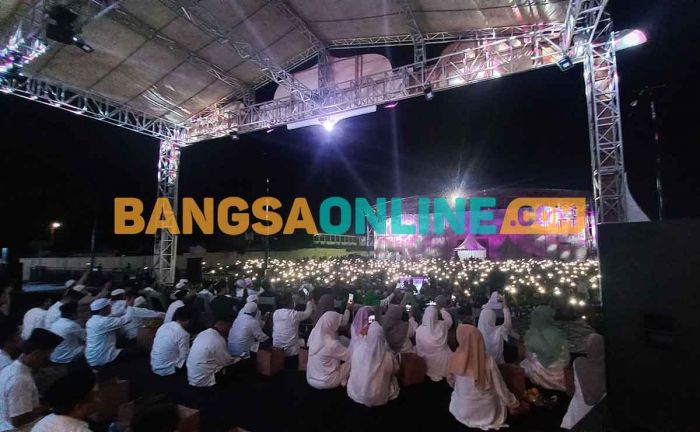 Peringati Tahun Baru 1445 H, Pemkot Mojokerto Gelar Tabligh Akbar Bersama Gus Kautsar Peringati Tahun Baru 1445 H, Pemkot Mojokerto Gelar Tabligh Akbar Bersama Gus Kautsar