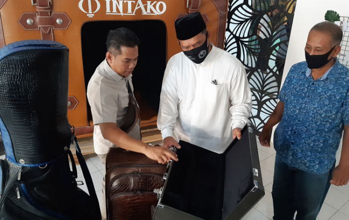 Sambangi Perajin Tas, BHS Siapkan Program Geliatkan Intako Tanggulangin Sambangi Perajin Tas, BHS Siapkan Program Geliatkan Intako Tanggulangin