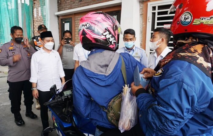 Viral Keluhan Wisatawan Harus Bayar 5 Macam Karcis, Gus Barra Sidak Wana Wisata Padusan Mojokerto