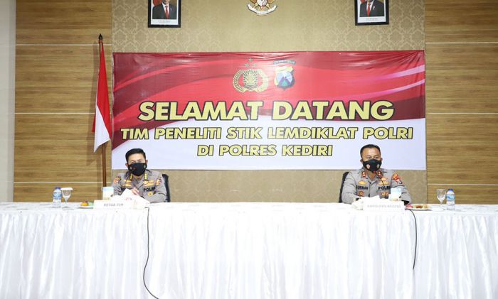 Tim Peneliti STIK Lemdiklat Polri Terjun ke Polres Kediri Evaluasi ETLE