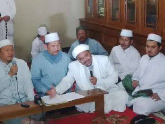 Rizieq, Pendiri FPI: 10 Nopember Momentum Lengserkan Ahok Rizieq, Pendiri FPI: 10 Nopember Momentum Lengserkan Ahok