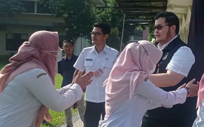 Hari Pertama Masuk Kerja Pasca-Libur Lebaran 1444 H, Bupati Kediri: Tidak Ada Sidak Hari Pertama Masuk Kerja Pasca-Libur Lebaran 1444 H, Bupati Kediri: Tidak Ada Sidak