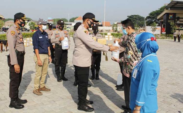 Peduli Tenaga Medis, Polresta Sidoarjo Salurkan Bantuan APD dan Masker ke Rumah Sakit Rujukan