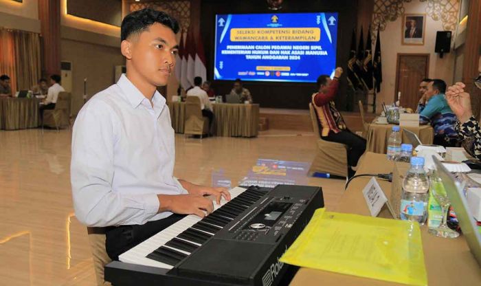 Peserta Seleksi CPNS Kemenkumham Jatim Tunjukkan Bakat dan Keterampilan saat Tes WPFK Peserta Seleksi CPNS Kemenkumham Jatim Tunjukkan Bakat dan Keterampilan saat Tes WPFK