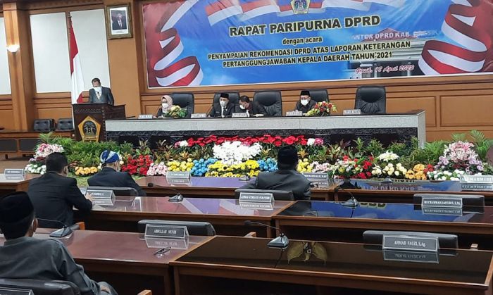 LKPj APBD 2021, DPRD Gresik Berikan 9 Rekomendasi kepada Bupati