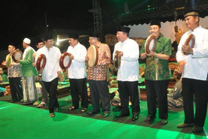 Said Aqil Siradj Pastikan Maju sebagai Kandidat Ketua Umum PBNU Said Aqil Siradj Pastikan Maju sebagai Kandidat Ketua Umum PBNU