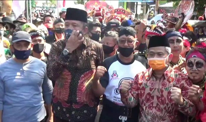 Pendukung Abai Protokol Kesehatan, Bacabup Ipong Minta Maaf ke KPU Ponorogo Pendukung Abai Protokol Kesehatan, Bacabup Ipong Minta Maaf ke KPU Ponorogo