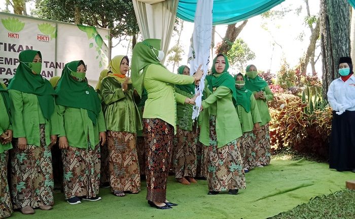 ​Ning Mila Resmi Pimpin DPK Perempuan Tani HKTI Pasuruan