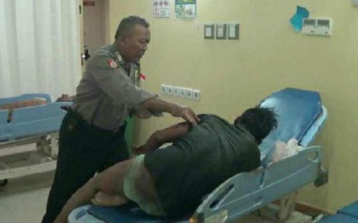 Dua Pelaku Curanmor Nyaris Tewas Dihajar Warga Keputih Surabaya Dua Pelaku Curanmor Nyaris Tewas Dihajar Warga Keputih Surabaya