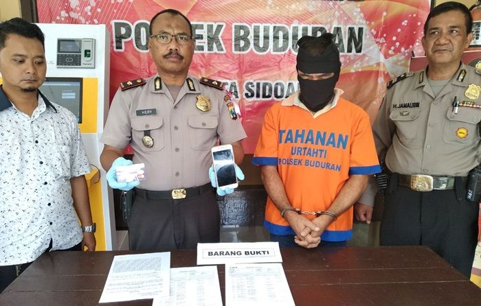 Sindikat Pencurian 2 Ton Biji Plastik di Sidoarjo Terbongkar Sindikat Pencurian 2 Ton Biji Plastik di Sidoarjo Terbongkar