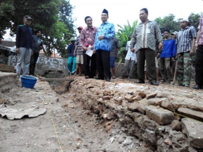 Walikota Mojokerto Targetkan Kurangi Pengangguran 5 Persen Walikota Mojokerto Targetkan Kurangi Pengangguran 5 Persen