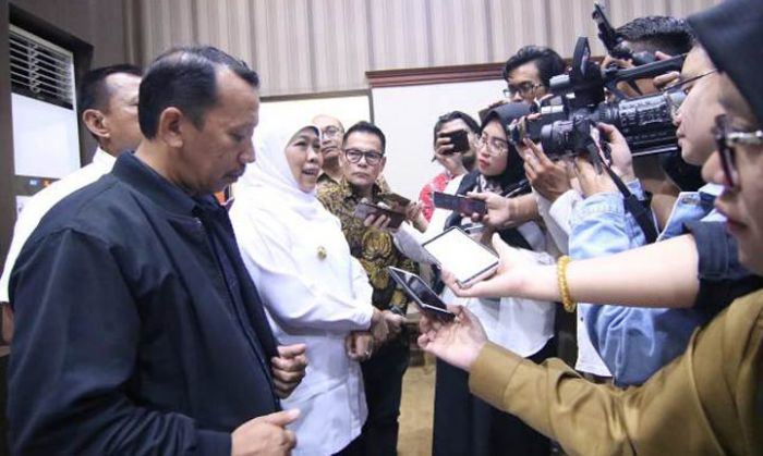 Upah Minimum Kota-Kabupaten Naik 8,51 Persen, Khofifah Harap Iklim Industrial Konstruktif-Produktif Upah Minimum Kota-Kabupaten Naik 8,51 Persen, Khofifah Harap Iklim Industrial Konstruktif-Produktif