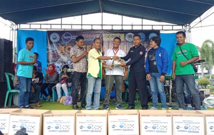 Gandeng PWI, Relawan Tuban Gelar Konser Amal di Car Free Day Gandeng PWI, Relawan Tuban Gelar Konser Amal di Car Free Day