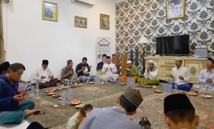 Gelar Pembacaan Shalawat Burdah, Upaya Syafiuddin Asmoro Usir COVID-19 dari Nusantara Gelar Pembacaan Shalawat Burdah, Upaya Syafiuddin Asmoro Usir COVID-19 dari Nusantara