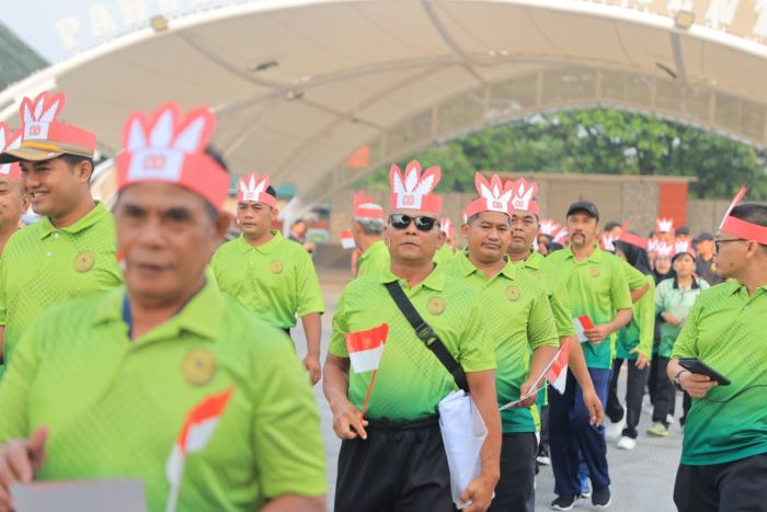 Sambut HUT RI dan MA Ke-80, Pengadilan Kota Madiun Gelar Jalan Sehat dan Public Campaign