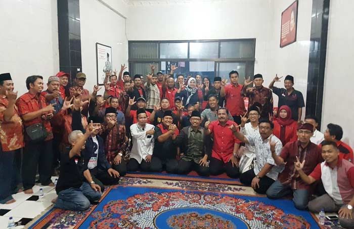 Kumpulkan PAC-PAC, DPC PDIP Pasuruan Gelar Konsolidasi Pemenangan Paslon Gusti dan Adjib Kumpulkan PAC-PAC, DPC PDIP Pasuruan Gelar Konsolidasi Pemenangan Paslon Gusti dan Adjib