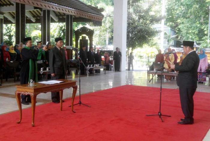 Bupati Sidoarjo Minta Sekda Djoko Sartono Selesaikan Permasalahan Banjir Bupati Sidoarjo Minta Sekda Djoko Sartono Selesaikan Permasalahan Banjir