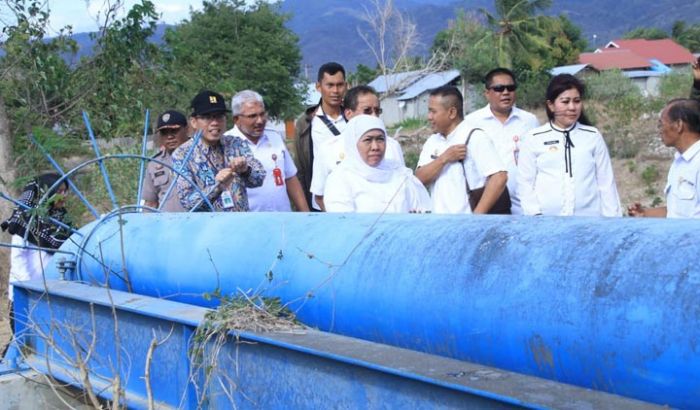 ​Tinjau Jaringan Pipa Air Bersih di Sigi dan Dua Gedung SD, Gubernur Khofifah: Support 1.200 KK