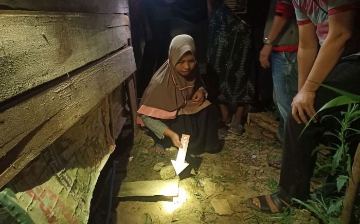 Depresi Ditinggal Suami, Janda di Tuban Nekat Akhiri Hidup Pakai Obat Pembasmi Hama Depresi Ditinggal Suami, Janda di Tuban Nekat Akhiri Hidup Pakai Obat Pembasmi Hama
