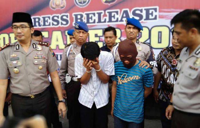 Polres Gresik Berhasil Tangkap kembali Tahanan yang Kabur Polres Gresik Berhasil Tangkap kembali Tahanan yang Kabur