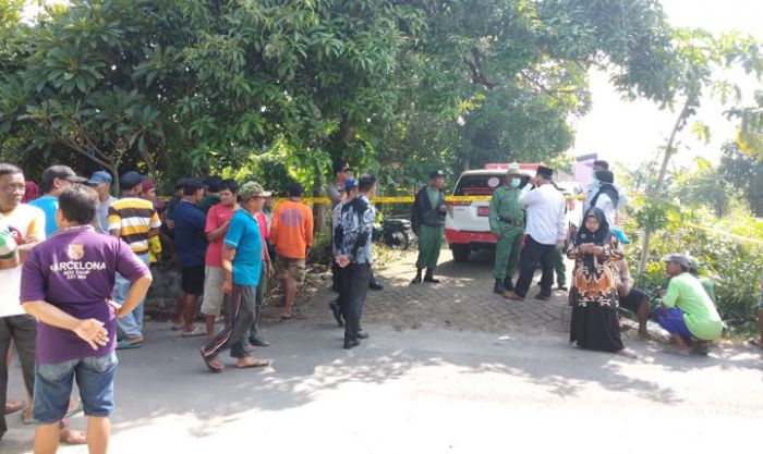 Polisi Akhirnya Bongkar Makam Warga Prambon Korban Pengeroyokan, untuk Keperluan Autopsi Polisi Akhirnya Bongkar Makam Warga Prambon Korban Pengeroyokan, untuk Keperluan Autopsi