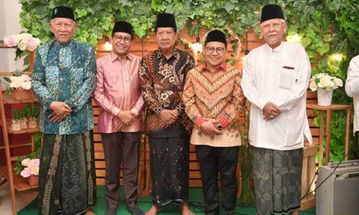 Menteri Desa PDTT RI Halim Iskandar Besanan dengan KH. Afif Ma