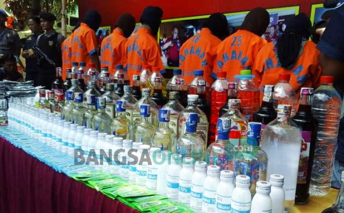 Berantas MILO, Kapolres Minta Pemkab Lumajang Buatkan Perda Miras Berantas MILO, Kapolres Minta Pemkab Lumajang Buatkan Perda Miras