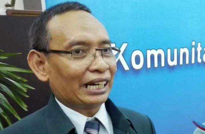 Rektor Unair: Civitas Akademik Tidak Pernah Survei untuk Pilgub Jatim 2018 Rektor Unair: Civitas Akademik Tidak Pernah Survei untuk Pilgub Jatim 2018