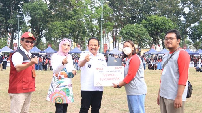 Bisa Bantu Tingkatkan IPM, Bupati Hendi Ingin Masa Pengabdian KKN Kolaboratif Bisa Diperpanjang Bisa Bantu Tingkatkan IPM, Bupati Hendi Ingin Masa Pengabdian KKN Kolaboratif Bisa Diperpanjang