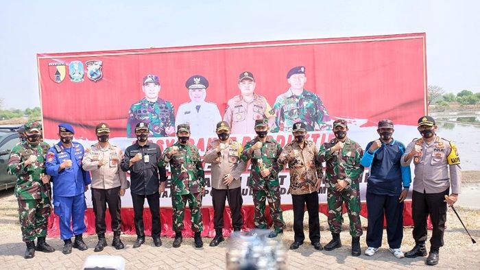 Forkopimda Sidoarjo Tebar Benih Virtual Bersama Panglima TNI dan Kapolri Forkopimda Sidoarjo Tebar Benih Virtual Bersama Panglima TNI dan Kapolri