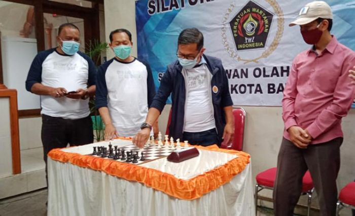 Wartawan Olahraga Otak Lewat Turnamen Catur Siwo PWI Kota Batu Wartawan Olahraga Otak Lewat Turnamen Catur Siwo PWI Kota Batu