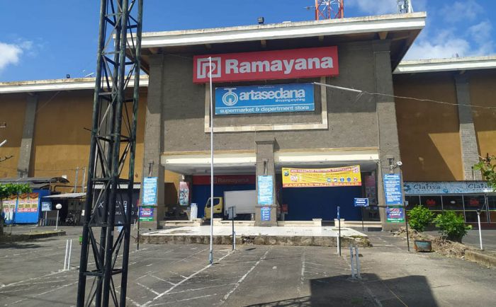 Dampak PPKM Darurat, Karyawan Mall di Banyuwangi Mengeluh Tak Ada Pemasukan Karena Diliburkan Dampak PPKM Darurat, Karyawan Mall di Banyuwangi Mengeluh Tak Ada Pemasukan Karena Diliburkan