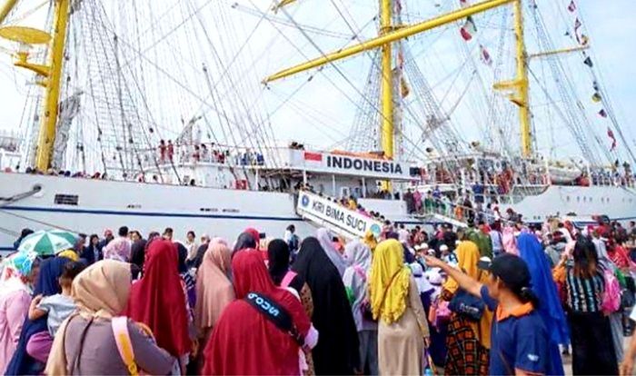 Sang Legenda KRI Dewaruci Ikut Meriahkan Garuda di Lautku Sang Legenda KRI Dewaruci Ikut Meriahkan Garuda di Lautku