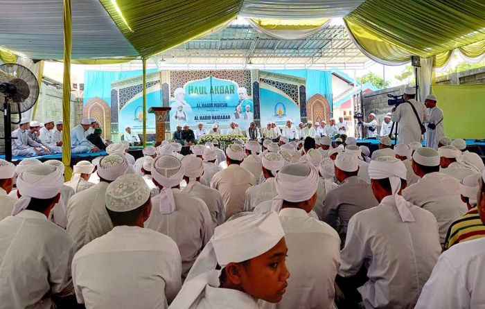 Ribuan Orang Hadiri Haul Habib Muhsin dan Habib Haidarah di Situbondo