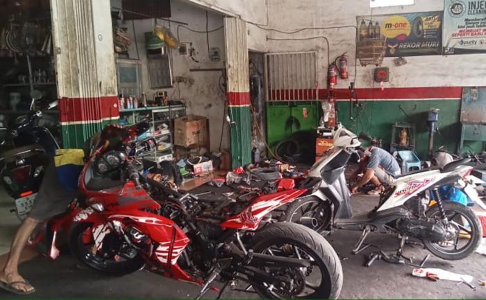 Bengkel Motor Mitra Pertamina di Tuban Diserbu Konsumen