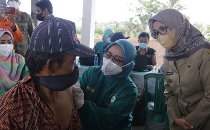 Kejar Target, Vaksinasi Covid-19 di Kabupaten Blitar Capai 43 Persen Kejar Target, Vaksinasi Covid-19 di Kabupaten Blitar Capai 43 Persen
