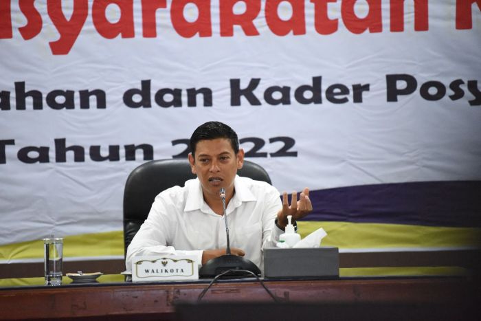 Beri Arahan Kader TP PKK dan Posyandu, Wali Kota Kediri Ajak Kerja Lebih Detail Tangani Stunting Beri Arahan Kader TP PKK dan Posyandu, Wali Kota Kediri Ajak Kerja Lebih Detail Tangani Stunting